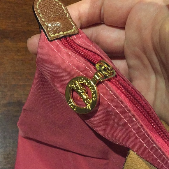 Pink purse size Longchamp bag - Picture 4 of 6